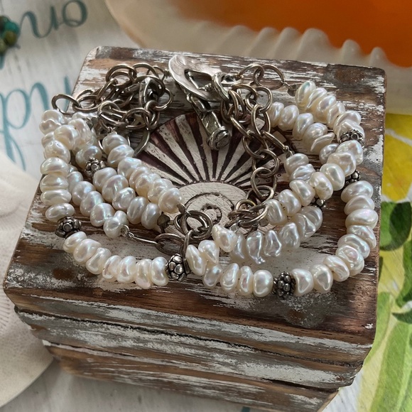Unbranded Jewelry - Freshwater Pearl Silver Beads 3 Strand Toggle Closure with Charms EUC